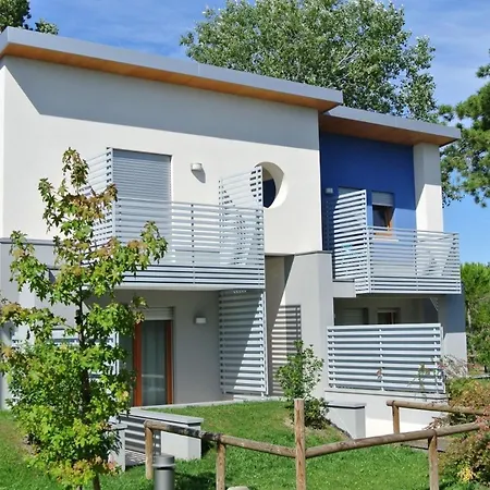Fuer 5 Personen Ca 40 Qm In Bibione-pineda, Adriakueste Italien Und Umgebung Apartment *